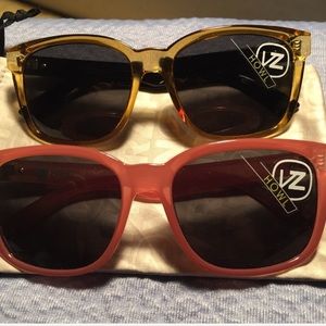 VonZipper Howl Shades NWOT